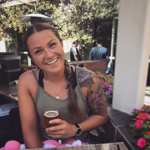 Meet your Posher, Brianna - Picture 4 of 6